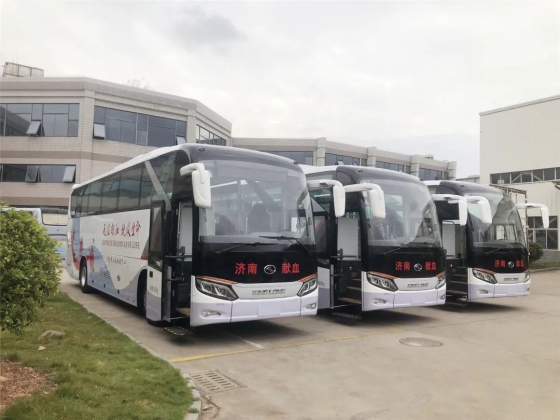 Les bus de collecte de sang King Long jouent un rôle vital dans les systèmes de santé chinois
