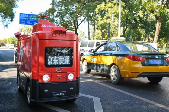 Le véhicule logistique de conduite autonome King Long DIDO démarre ses activités à Pékin
