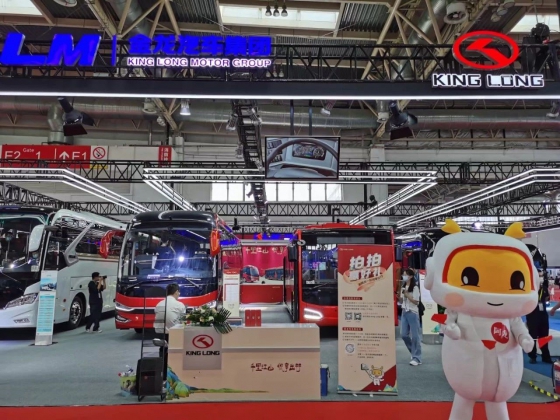 king long présente de nouveaux bus à l'exposition internationale chinoise 2021 sur les bus, camions et composants
