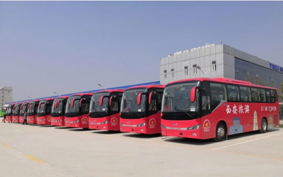 23 unités de bus King Long servent au marathon international de Xi'an 2021

