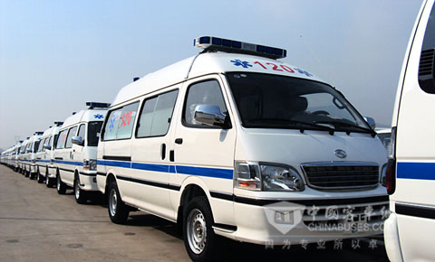 Kinglong fournit des ambulances de bus légers à Lanzhou
